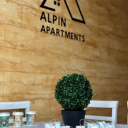 Alpin Wellness & Apartman *