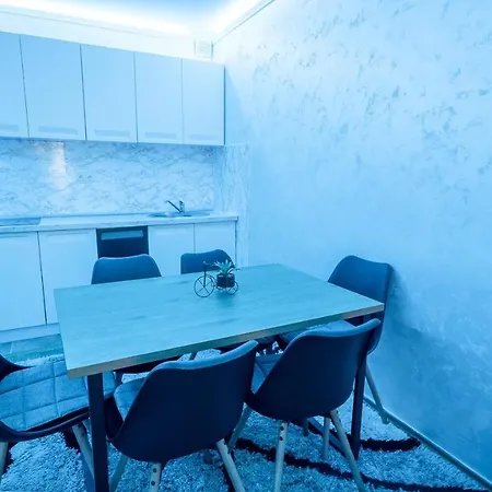 アパート Alpin ヴラシチ