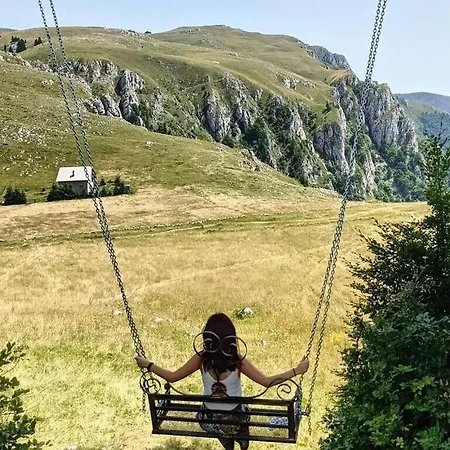 Alpin شقة فلاسيتش